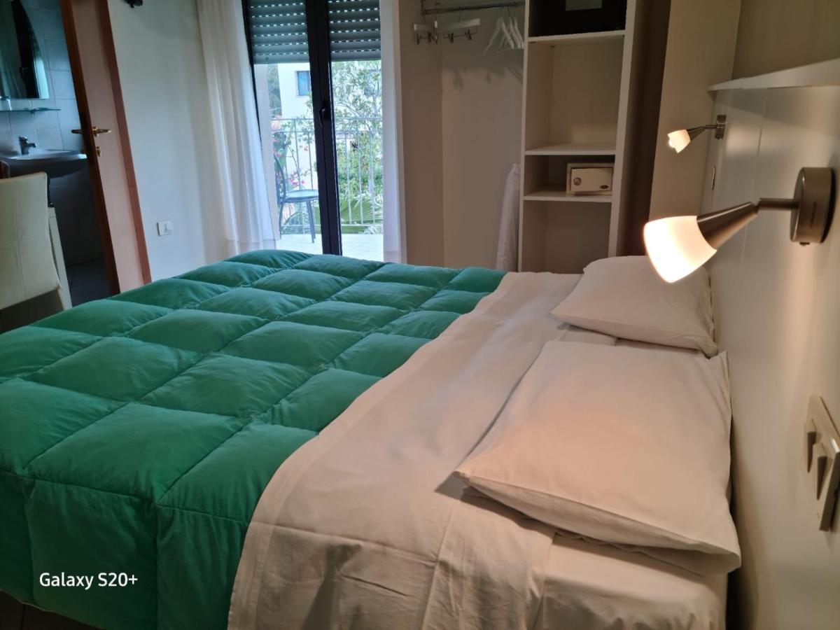 Hotel Lido Vasto Luaran gambar