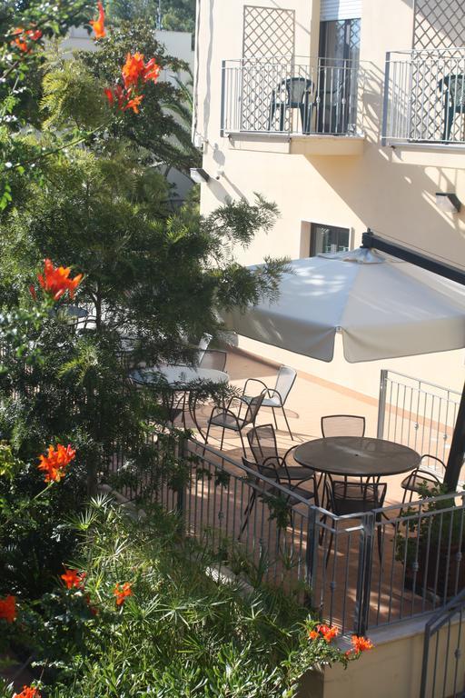 Hotel Lido Vasto Luaran gambar